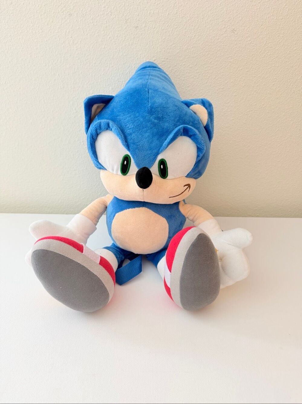Sonic the Hedgehog 17-in Plush Backpack